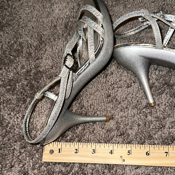 Hot Tomato Silver Strappy Heels - Picture 4 of 5